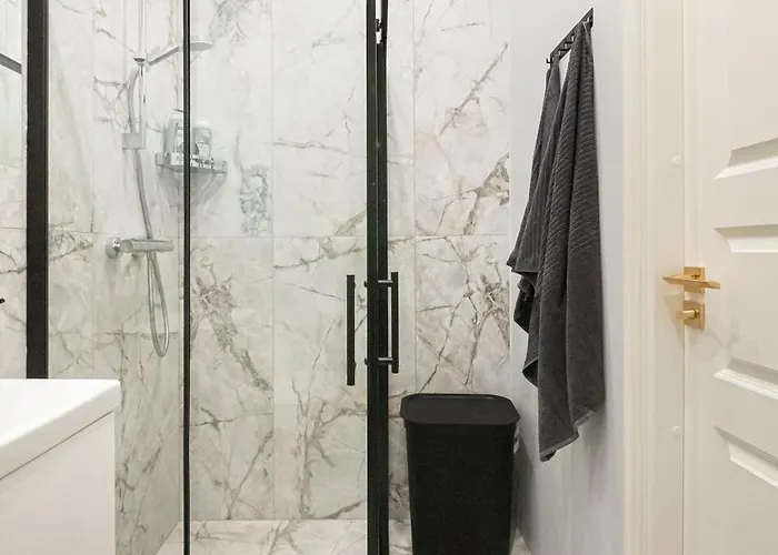 Brand New Luxury Apartment, Parking, Center Butas