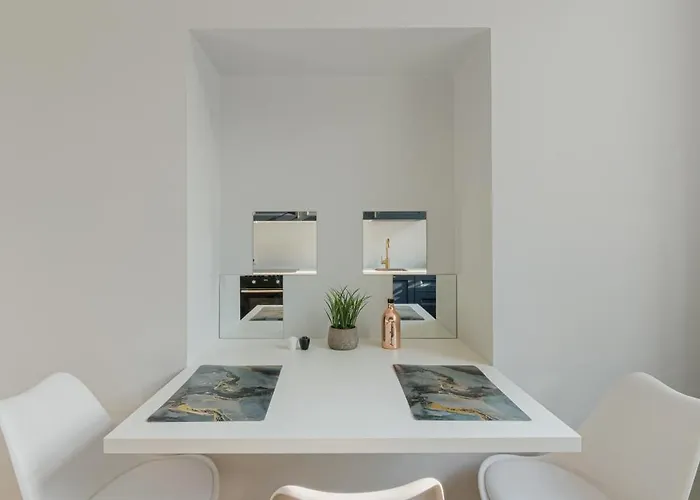 Brand New Luxury Apartment, Parking, Center アパート ヴィリニュス