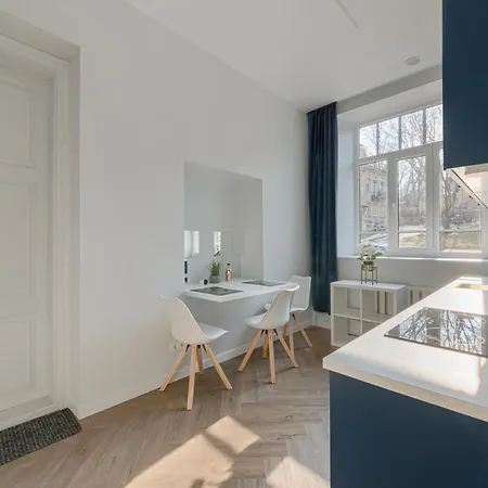 Apartment Center Near Old Town With Parking, Pamenkalnio